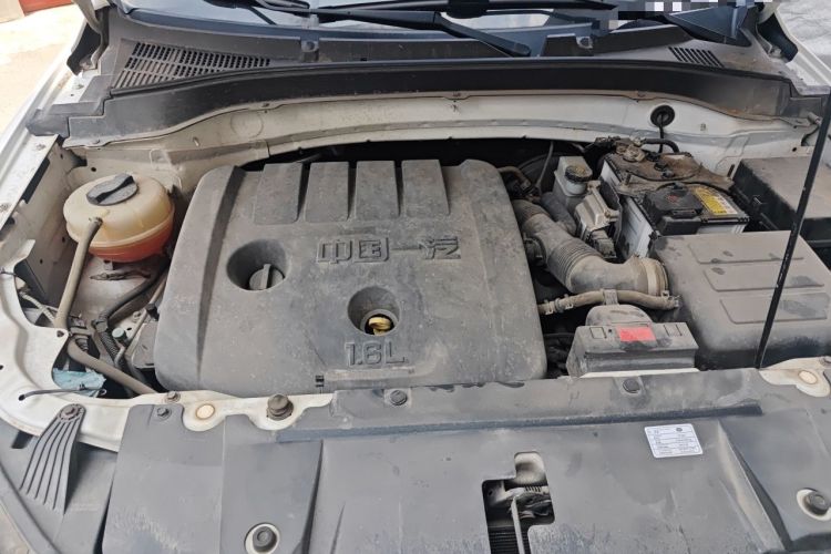 Used Bestune X40 2018 Internet Celebrity Edition 1.6L Automatic Luxury Version Engine Bay