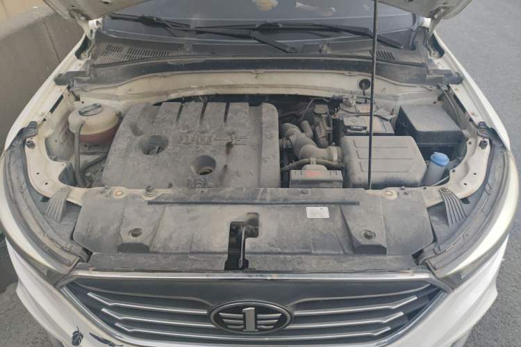 Used Bestune X40 2018 Internet Celebrity Edition 1.6L Manual Luxury Version Engine Bay