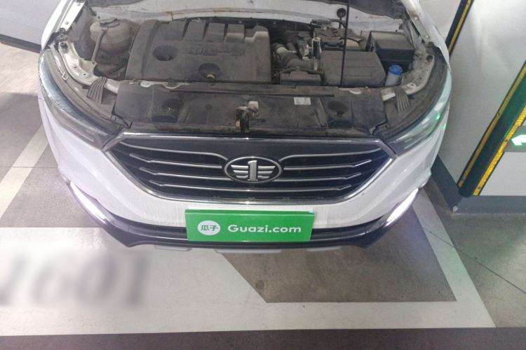 Used Bestune X40 2018 Internet Celebrity Edition 1.6L Manual Luxury Version Engine Bay