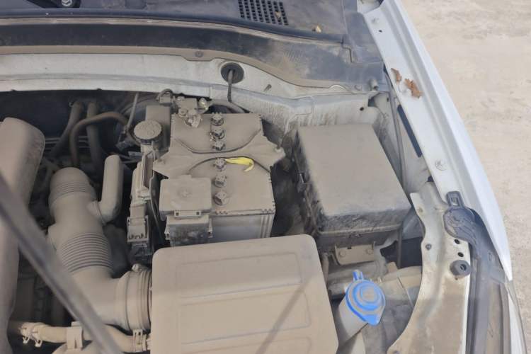 Used Bestune X40 2018 Internet Celebrity Edition 1.6L Manual Luxury Version Engine Bay Left