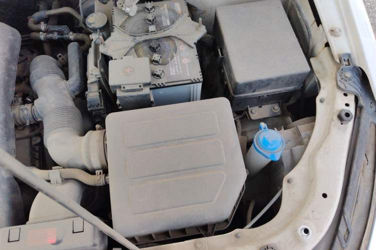 Used Bestune X40 2018 Internet Celebrity Edition 1.6L Automatic Luxury Version Engine Bay Left