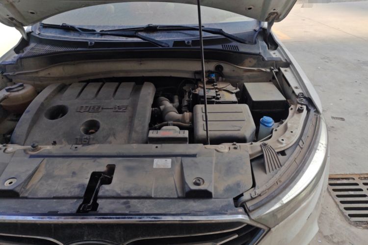 Used Bestune X40 2018 Internet Celebrity Edition 1.6L Automatic Luxury Version Engine Bay Left