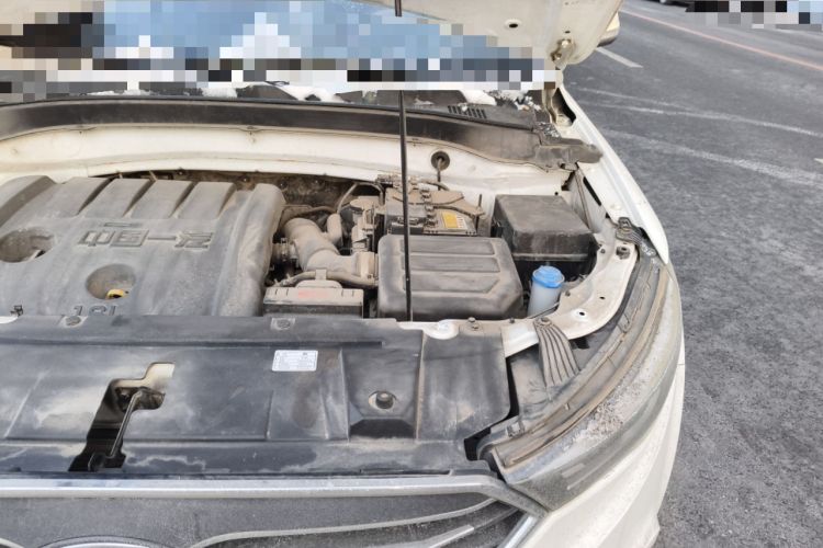Used Bestune X40 2018 Internet Celebrity Edition 1.6L Manual Luxury Version Engine Bay Left