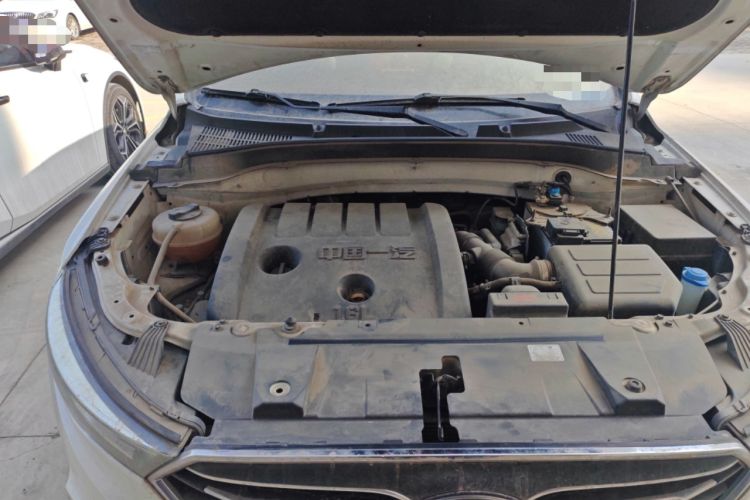 Used Bestune X40 2018 Internet Celebrity Edition 1.6L Automatic Luxury Version Engine Bay Right