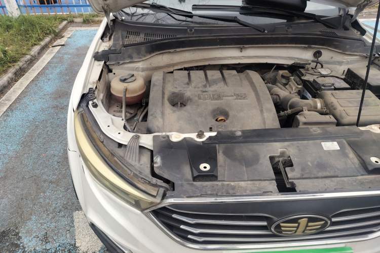 Used Bestune X40 2018 Internet Celebrity Edition 1.6L Automatic Luxury Version Engine Bay Right