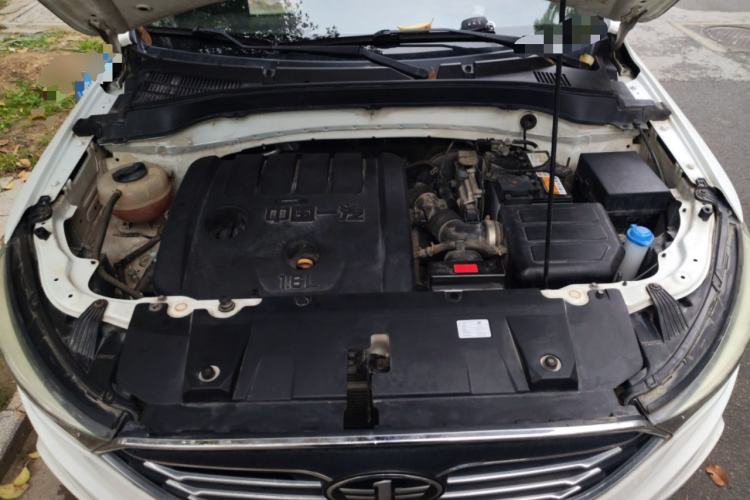 Used Bestune X40 2018 Internet Celebrity Edition 1.6L Manual Luxury Version Engine Bay