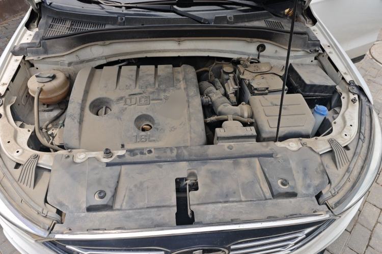 Used Bestune X40 2018 Internet Celebrity Edition 1.6L Manual Connected Smart Cool Type Engine Bay