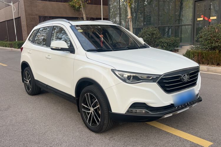 Used Bestune X40 2018 Internet Celebrity Edition 1.6L Automatic Luxury Version Exterior 2