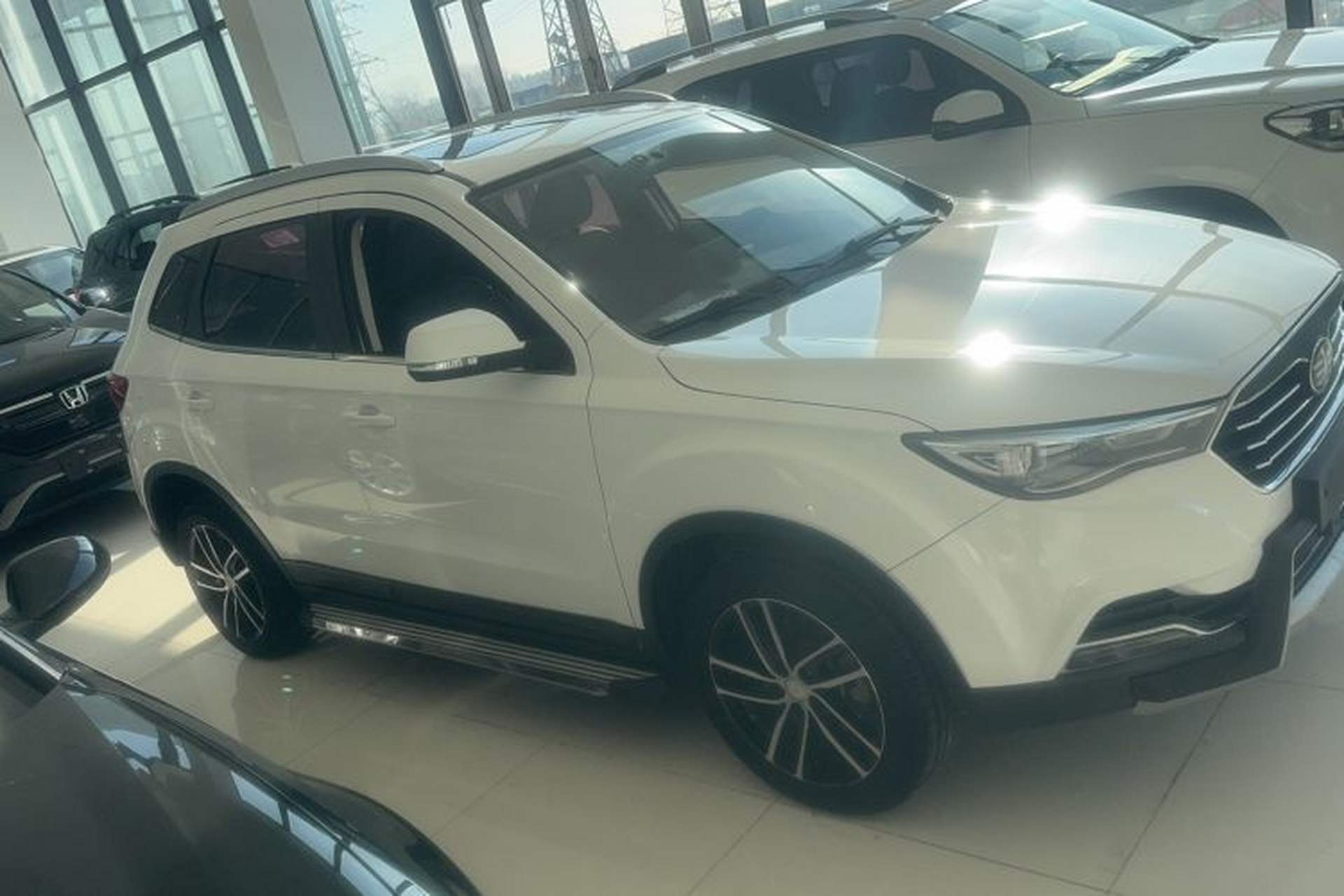 Used Bestune X40 2018 Internet Celebrity Edition 1.6L Automatic Connected Smart Cool Type Exterior 2