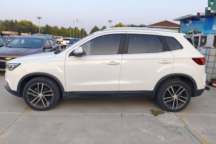 Used Bestune X40 2018 Internet Celebrity Edition 1.6L Automatic Luxury Version Exterior 3
