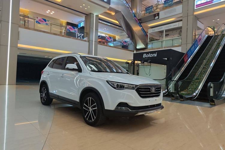 Used Bestune X40 2018 Internet Celebrity Edition 1.6L Automatic Luxury Version Exterior 3