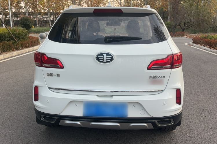 Used Bestune X40 2018 Internet Celebrity Edition 1.6L Automatic Luxury Version Exterior 4