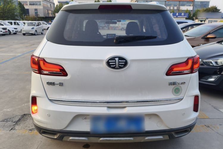Used Bestune X40 2018 Internet Celebrity Edition 1.6L Automatic Luxury Version Exterior 4