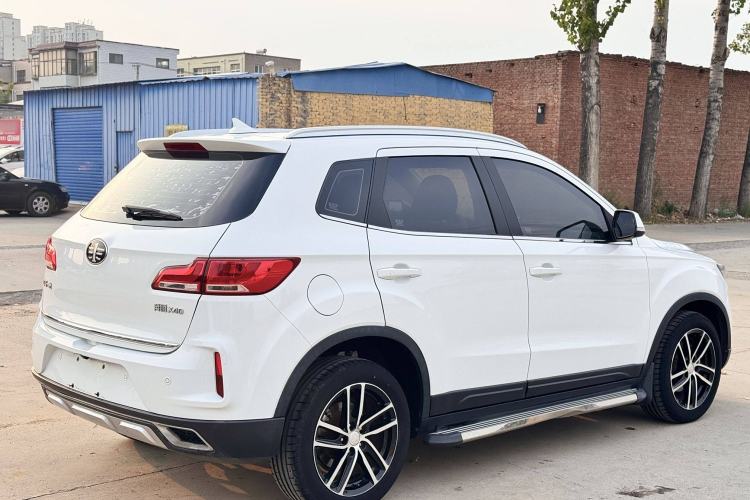 Used Bestune X40 2018 Internet Celebrity Edition 1.6L Automatic Luxury Version Exterior 5