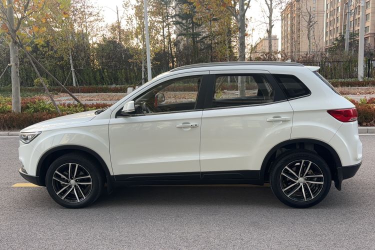 Used Bestune X40 2018 Internet Celebrity Edition 1.6L Automatic Luxury Version Exterior 6