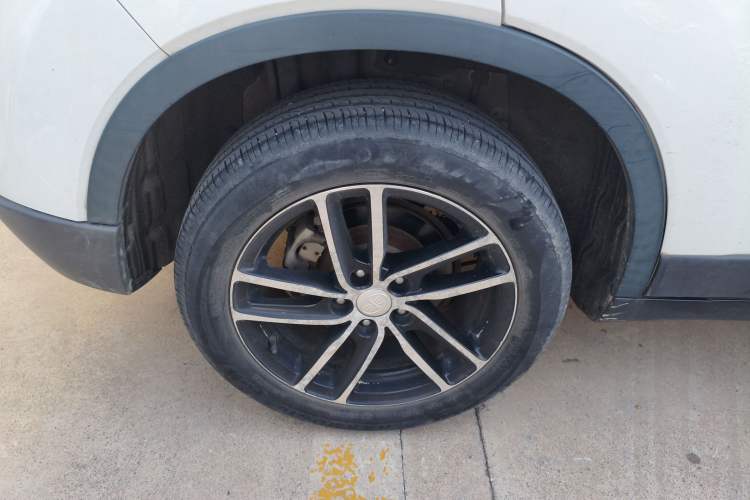 Used Bestune X40 2018 Internet Celebrity Edition 1.6L Automatic Luxury Version Exterior 8