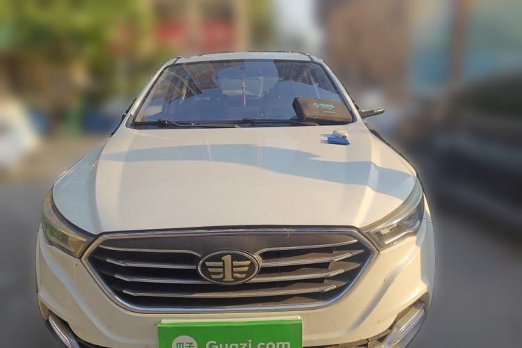 Used Bestune X40 2018 Internet Celebrity Edition 1.6L Manual Luxury Version Front