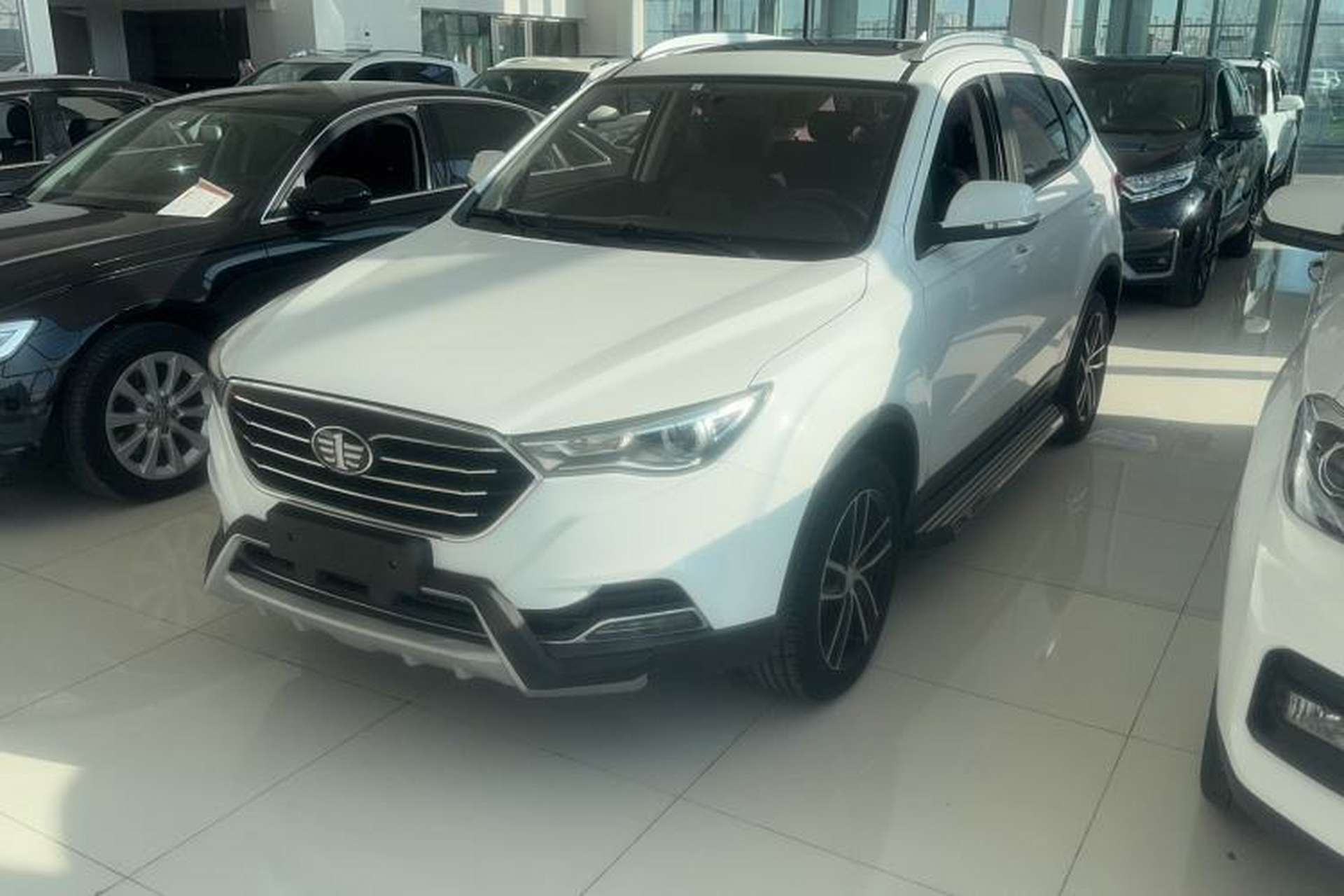 Used Bestune X40 2018 Internet Celebrity Edition 1.6L Automatic Connected Smart Cool Type Front Left 45 Deg