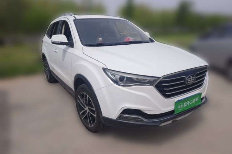 Used Bestune X40 2018 Internet Celebrity Edition 1.6L Manual Luxury Version Front Right 45 Deg