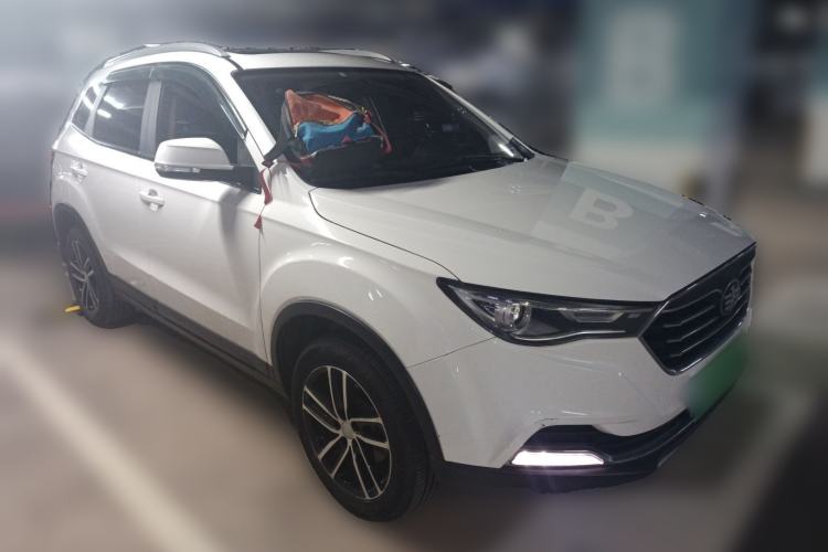 Used Bestune X40 2018 Internet Celebrity Edition 1.6L Manual Luxury Version Front Right 45 Deg