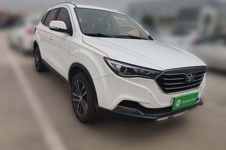 Used Bestune X40 2018 Internet Celebrity Edition 1.6L Manual Luxury Version Front Right 45 Deg