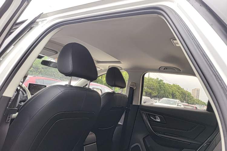 Used Bestune X40 2018 Internet Celebrity Edition 1.6L Automatic Luxury Version Headliner