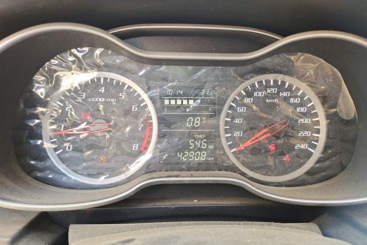 Used Bestune X40 2018 Internet Celebrity Edition 1.6L Manual Luxury Version Instrument Cluster