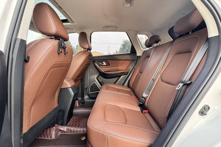 Used Bestune X40 2018 Internet Celebrity Edition 1.6L Automatic Luxury Version Interior 3