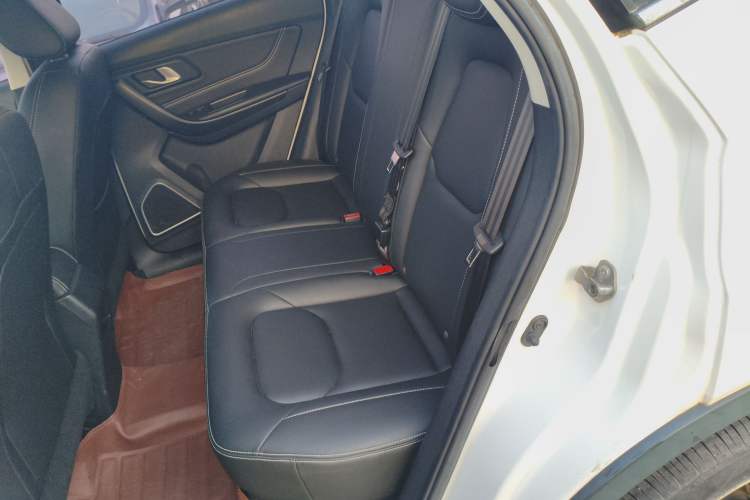 Used Bestune X40 2018 Internet Celebrity Edition 1.6L Automatic Luxury Version Interior 4