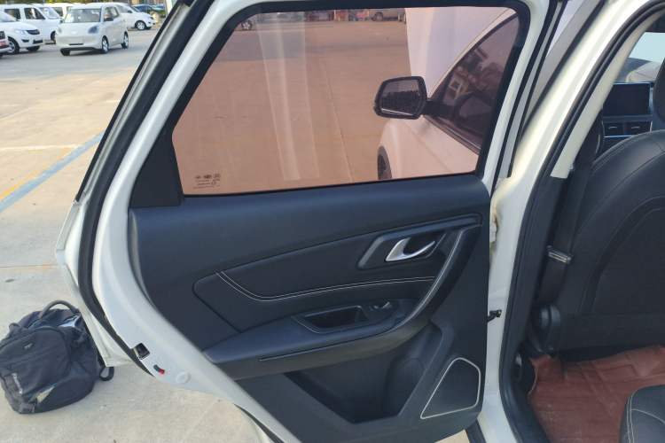 Used Bestune X40 2018 Internet Celebrity Edition 1.6L Automatic Luxury Version Interior 8