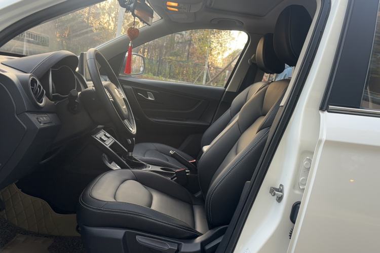 Used Bestune X40 2018 Internet Celebrity Edition 1.6L Automatic Luxury Version Left Front Seat