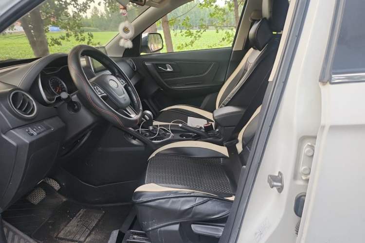 Used Bestune X40 2018 Internet Celebrity Edition 1.6L Automatic Luxury Version Left Front Seat