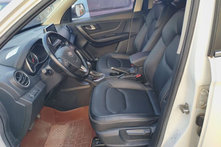 Used Bestune X40 2018 Internet Celebrity Edition 1.6L Automatic Luxury Version Left Front Seat