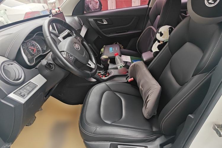 Used Bestune X40 2018 Internet Celebrity Edition 1.6L Automatic Luxury Version Left Front Seat