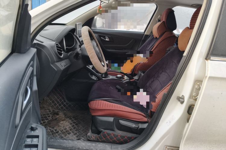 Used Bestune X40 2018 Internet Celebrity Edition 1.6L Manual Luxury Version Left Front Seat
