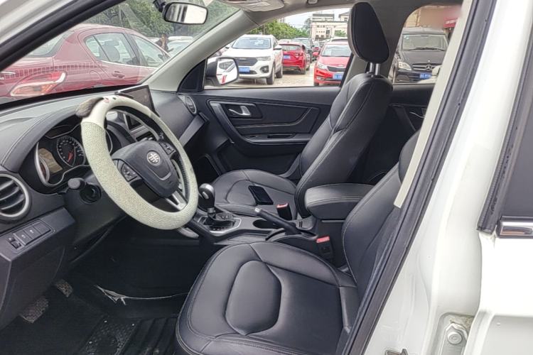 Used Bestune X40 2018 Internet Celebrity Edition 1.6L Automatic Luxury Version Left Front Seat