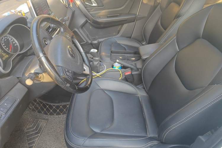 Used Bestune X40 2018 Internet Celebrity Edition 1.6L Manual Luxury Version Left Front Seat