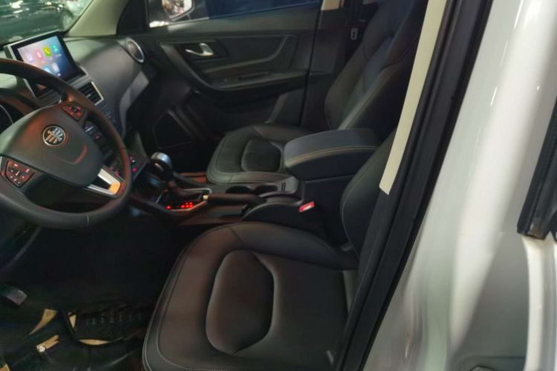 Used Bestune X40 2018 Internet Celebrity Edition 1.6L Automatic Luxury Version Left Front Seat