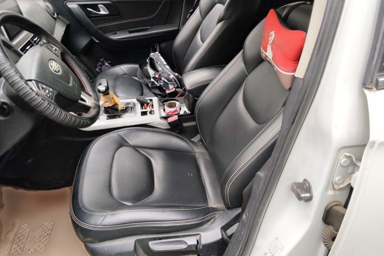 Used Bestune X40 2018 Internet Celebrity Edition 1.6L Automatic Luxury Version Left Front Seat