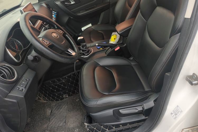 Used Bestune X40 2018 Internet Celebrity Edition 1.6L Manual Luxury Version Left Front Seat