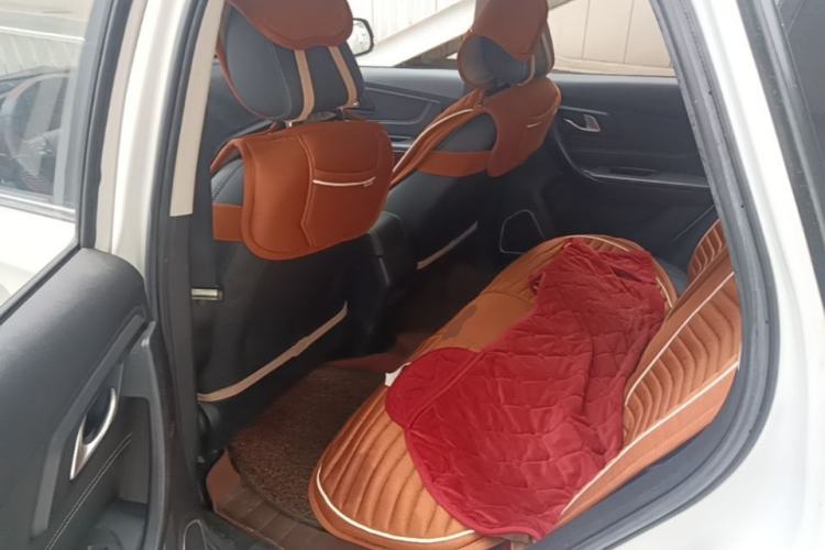 Used Bestune X40 2018 Internet Celebrity Edition 1.6L Manual Luxury Version Left Rear Seat