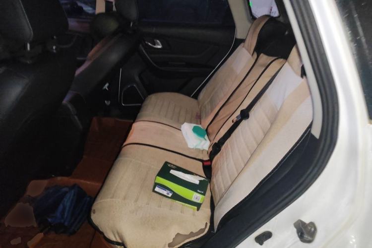 Used Bestune X40 2018 Internet Celebrity Edition 1.6L Automatic Luxury Version Left Rear Seat