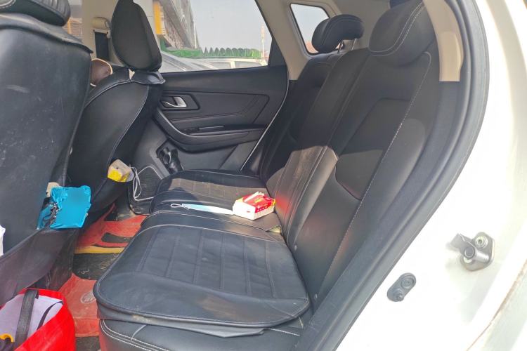Used Bestune X40 2018 Internet Celebrity Edition 1.6L Automatic Luxury Version Left Rear Seat