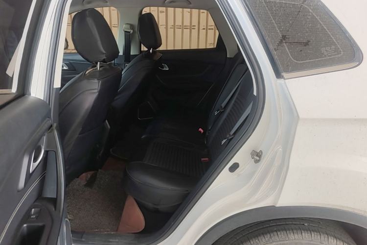 Used Bestune X40 2018 Internet Celebrity Edition 1.6L Manual Comfort Version Left Rear Seat