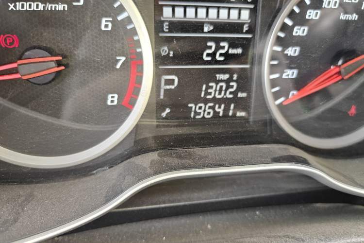 Used Bestune X40 2018 Internet Celebrity Edition 1.6L Automatic Luxury Version Odometer Close Up