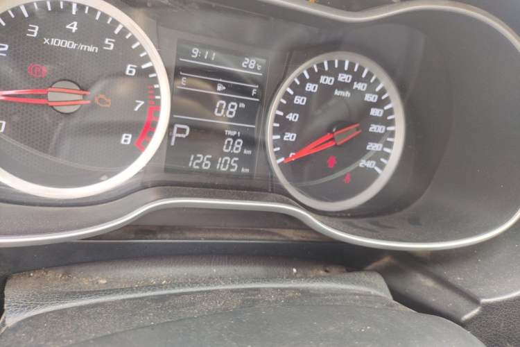 Used Bestune X40 2018 Internet Celebrity Edition 1.6L Automatic Luxury Version Odometer Close Up