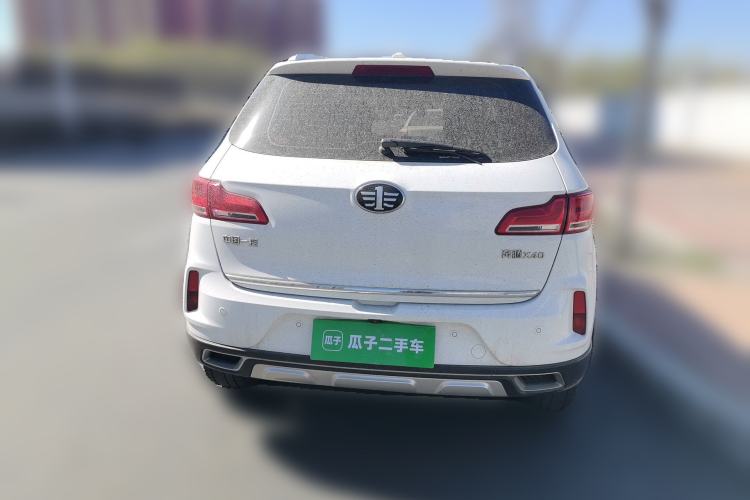 Used Bestune X40 2018 Internet Celebrity Edition 1.6L Automatic Luxury Version Rear