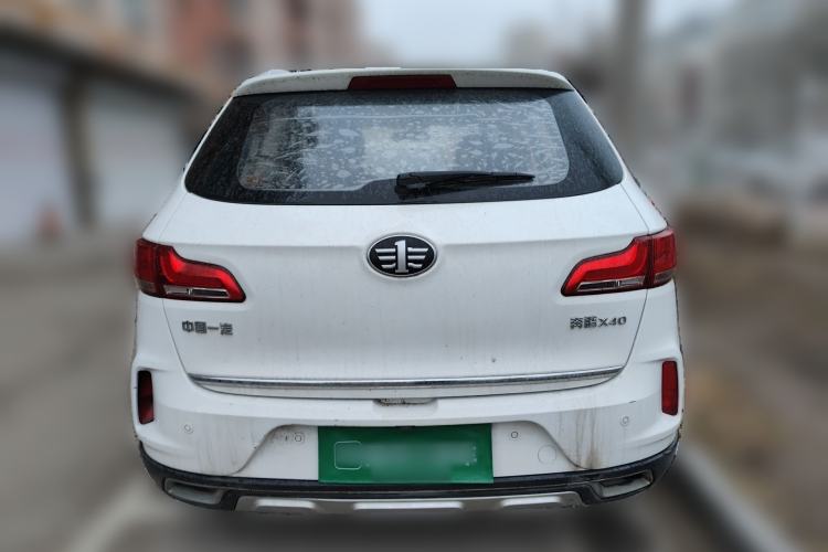 Used Bestune X40 2018 Internet Celebrity Edition 1.6L Manual Luxury Version Rear