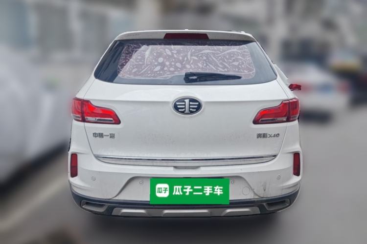 Used Bestune X40 2018 Internet Celebrity Edition 1.6L Automatic Luxury Version Rear