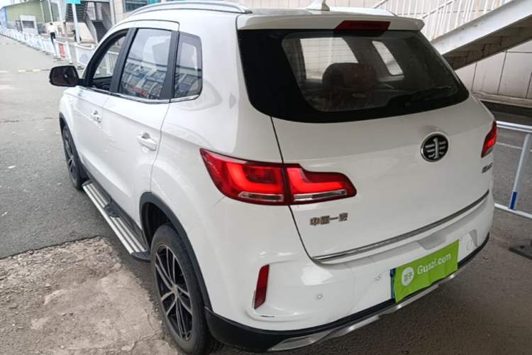 Used Bestune X40 2018 Internet Celebrity Edition 1.6L Manual Luxury Version Rear Left 45 Deg